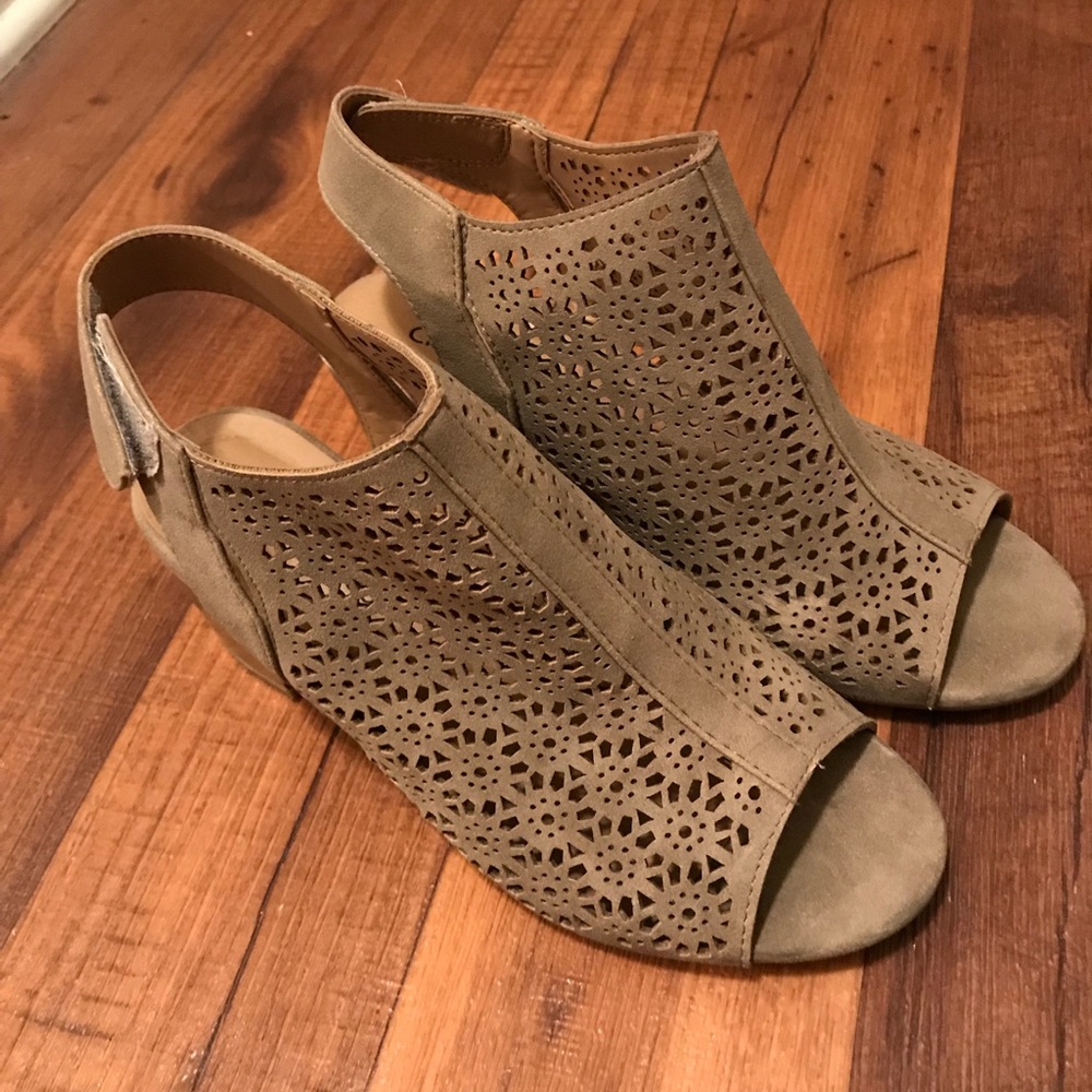 City Classified low heel shoes